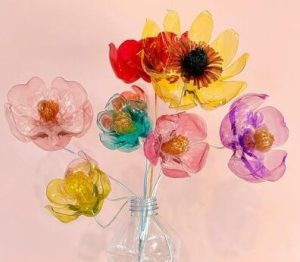 Bunga Indah dari botol plastik